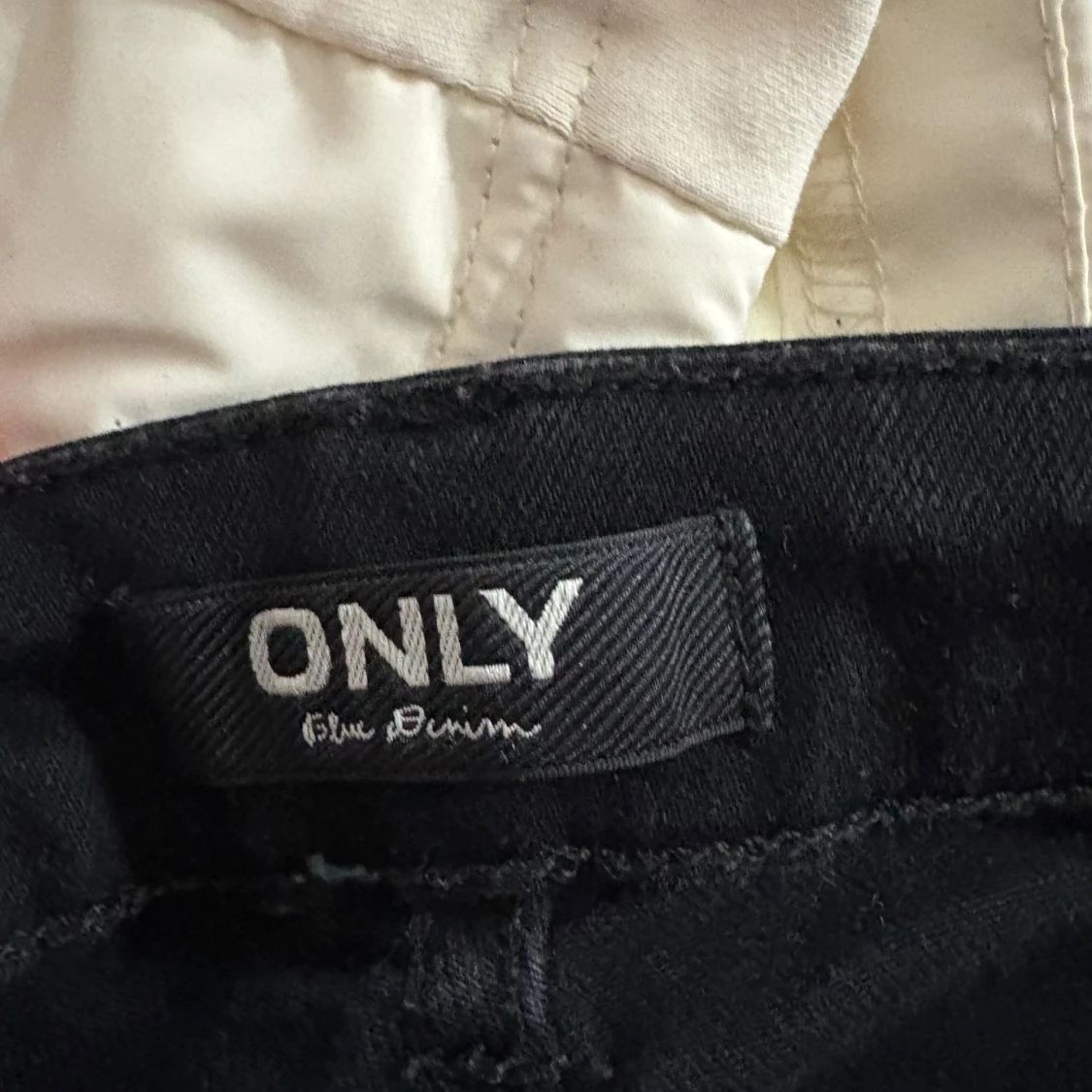 Svarta jeans från ONLY - 1