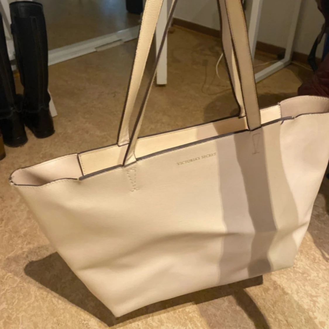 Babypink axelväska från Victoria's Secret - 3