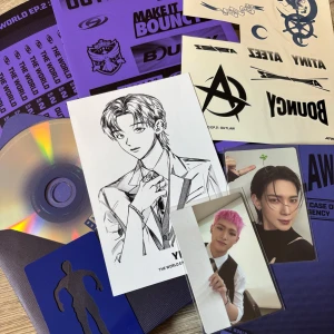 Ateez - The World EP.2: Outlaw' med en stilren Inkluderar CD, fotokort, klistermärken och tattueringar (fattas en tatuering!!) 