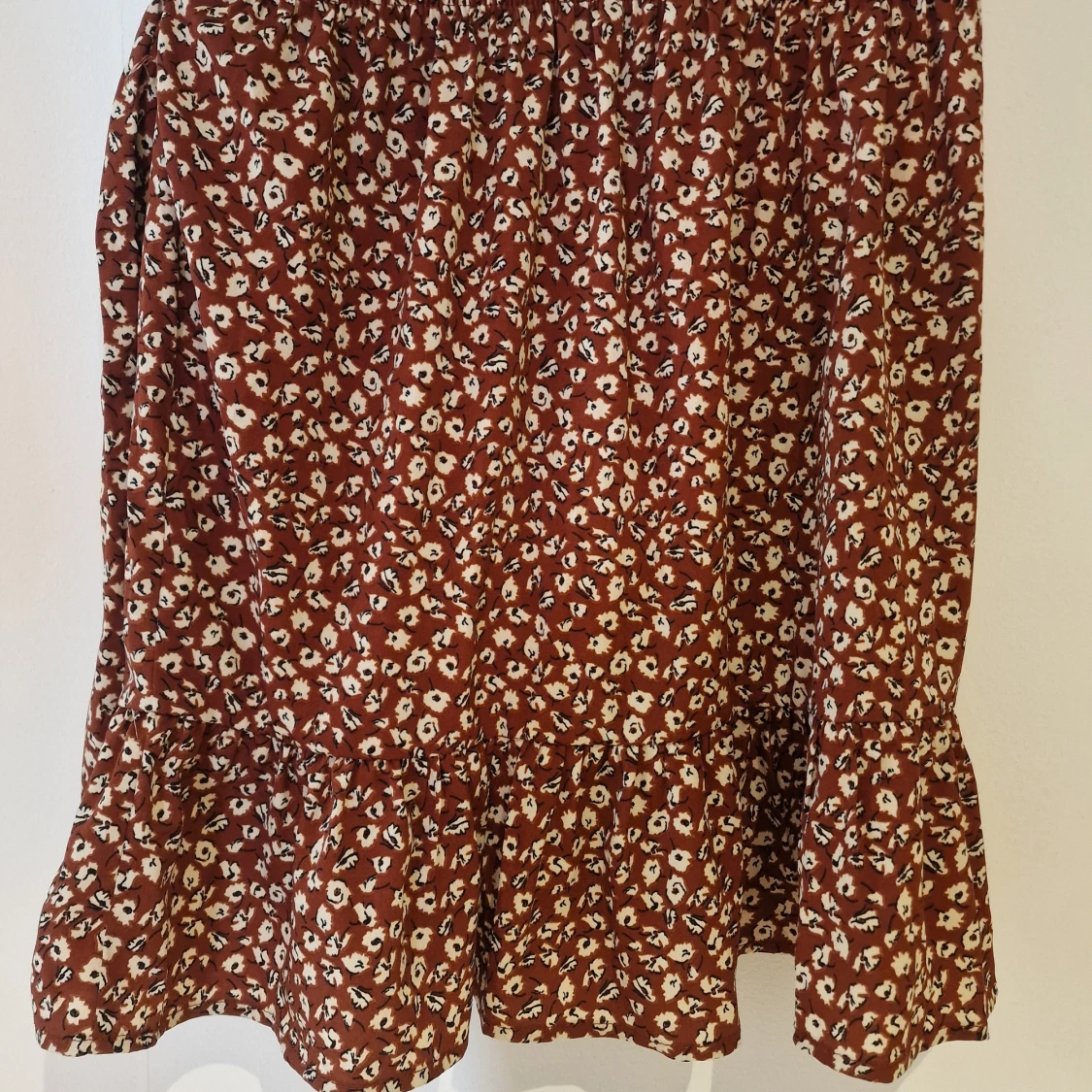 Blommig omlottkjol från Only - 1