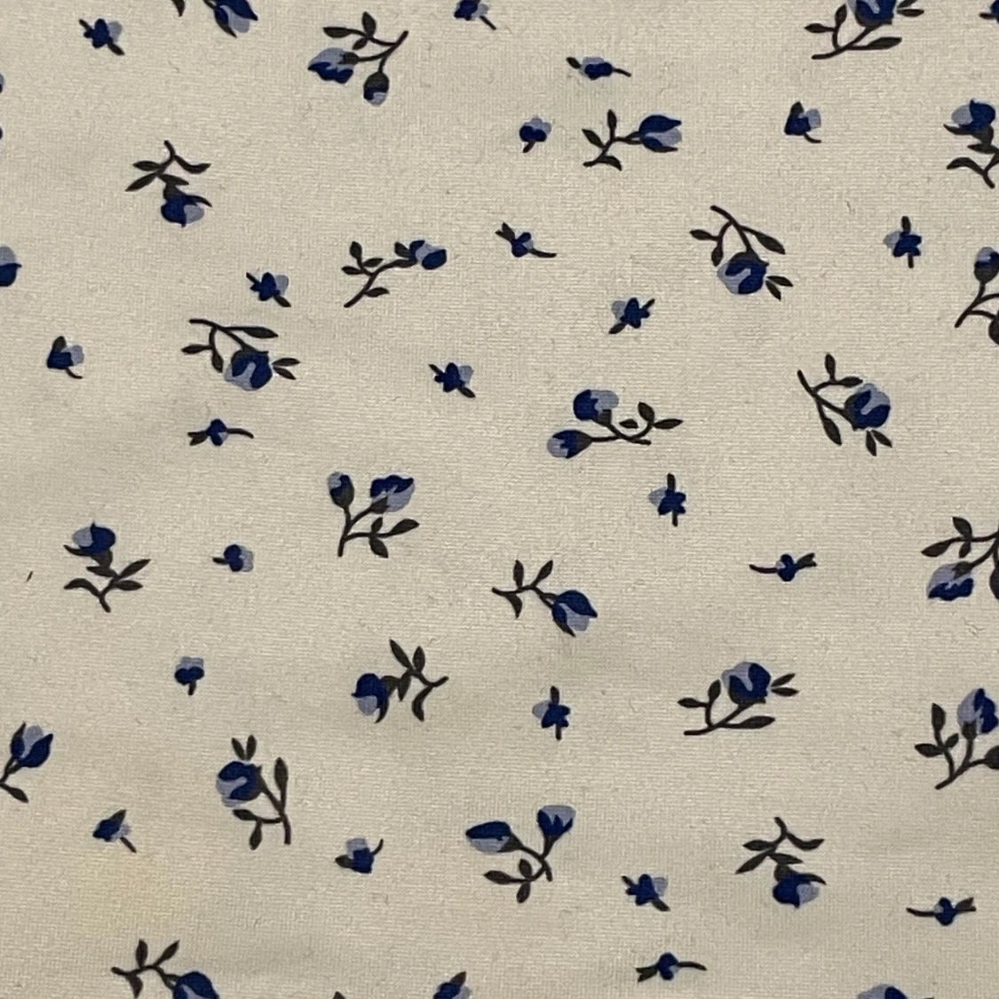 Vit blommig linnetopp  - 1