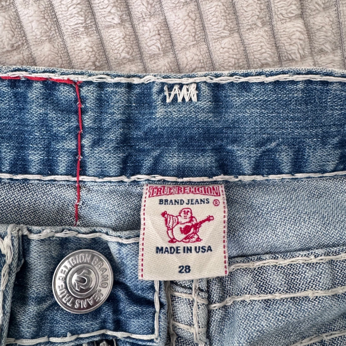 Blå bootcut jeans från True Religion - 4