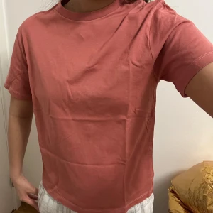 bread & boxers tshirt  - Inga defekter, fåtal gånger använd! 