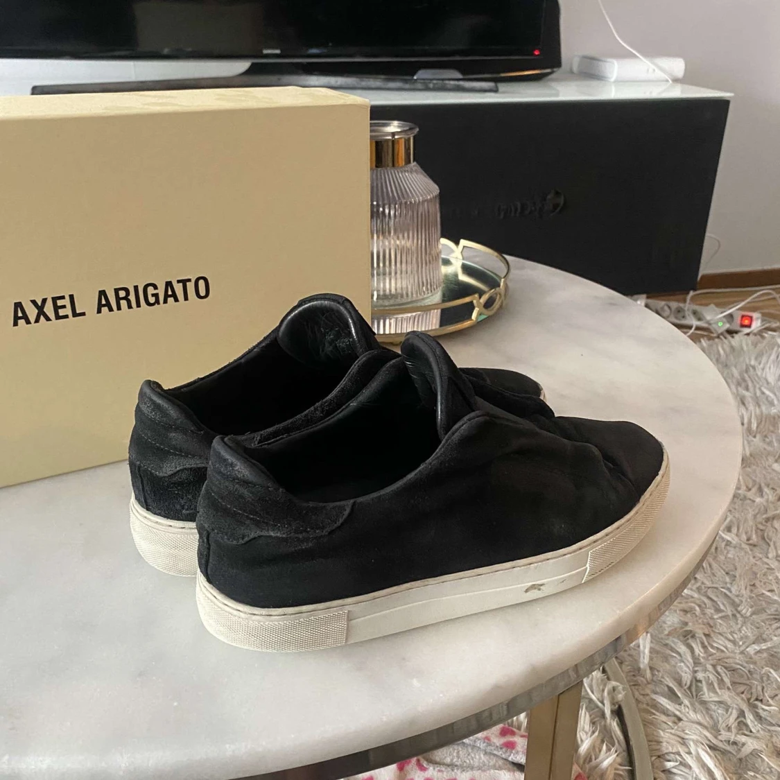 Svarta Axel Arigatos vit sula - 1