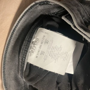 Replay Hyperflex jeans - grå Replay Hyperflex anbass jeans. Size 30/33. Knappt använda. 