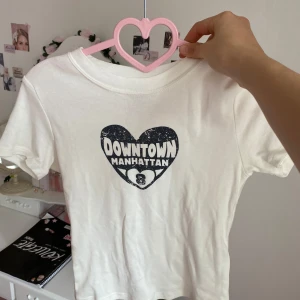 fin coquette downtown girl top  - orginal pris: 99kr nytt skick, inga fläckar 