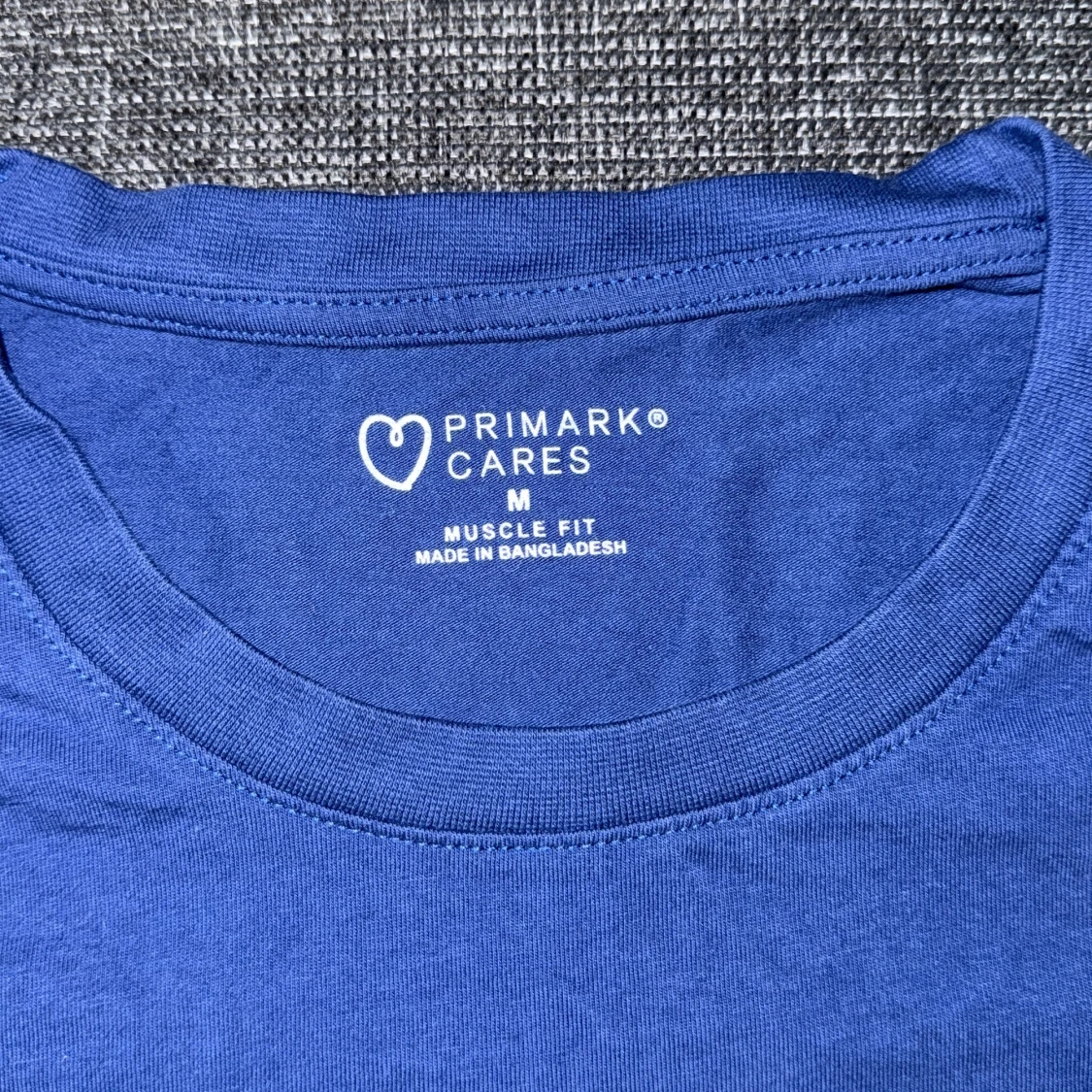 Blå muscle fit t-shirt från Primark - 2