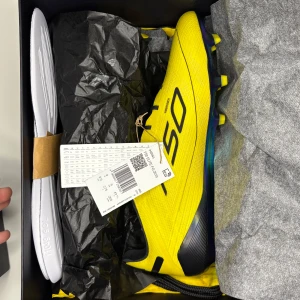 Adidas F50 - Adidas F50 Elite FG LIMITED EDITION ”2010 remake”🐝, Skick- 10/10 (väska,box och extra sulor ingår)