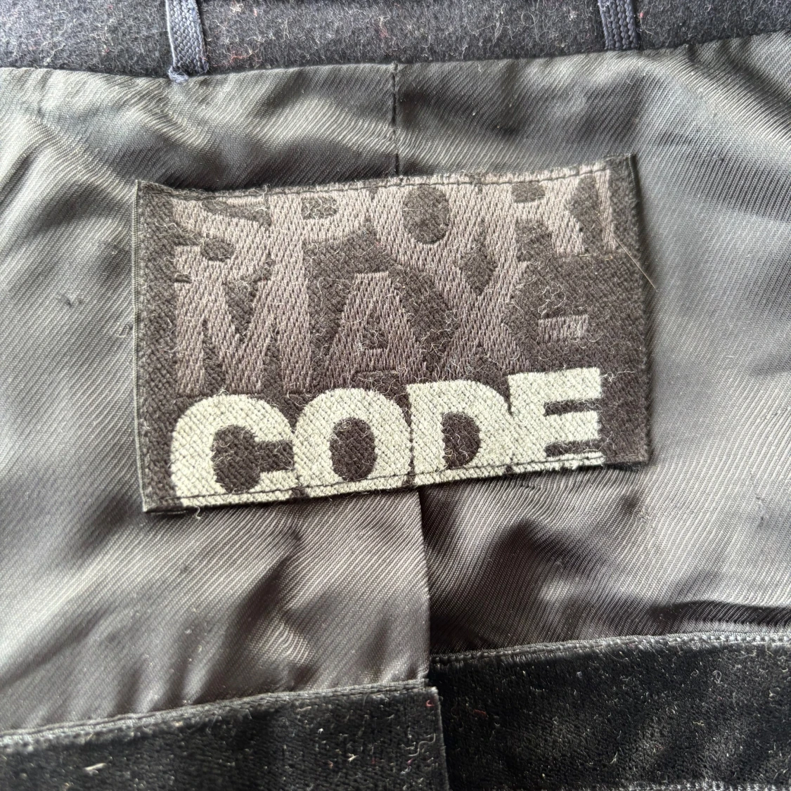 Svart rock från Sportmax Code - 2