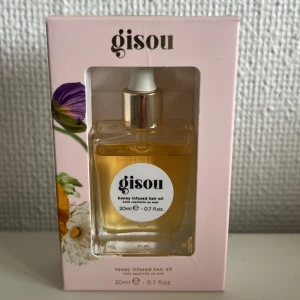 Gisou Honey Infused Hair Oil - Gisou Honey Infused Hair Oil. Är använd men inte så mycket.