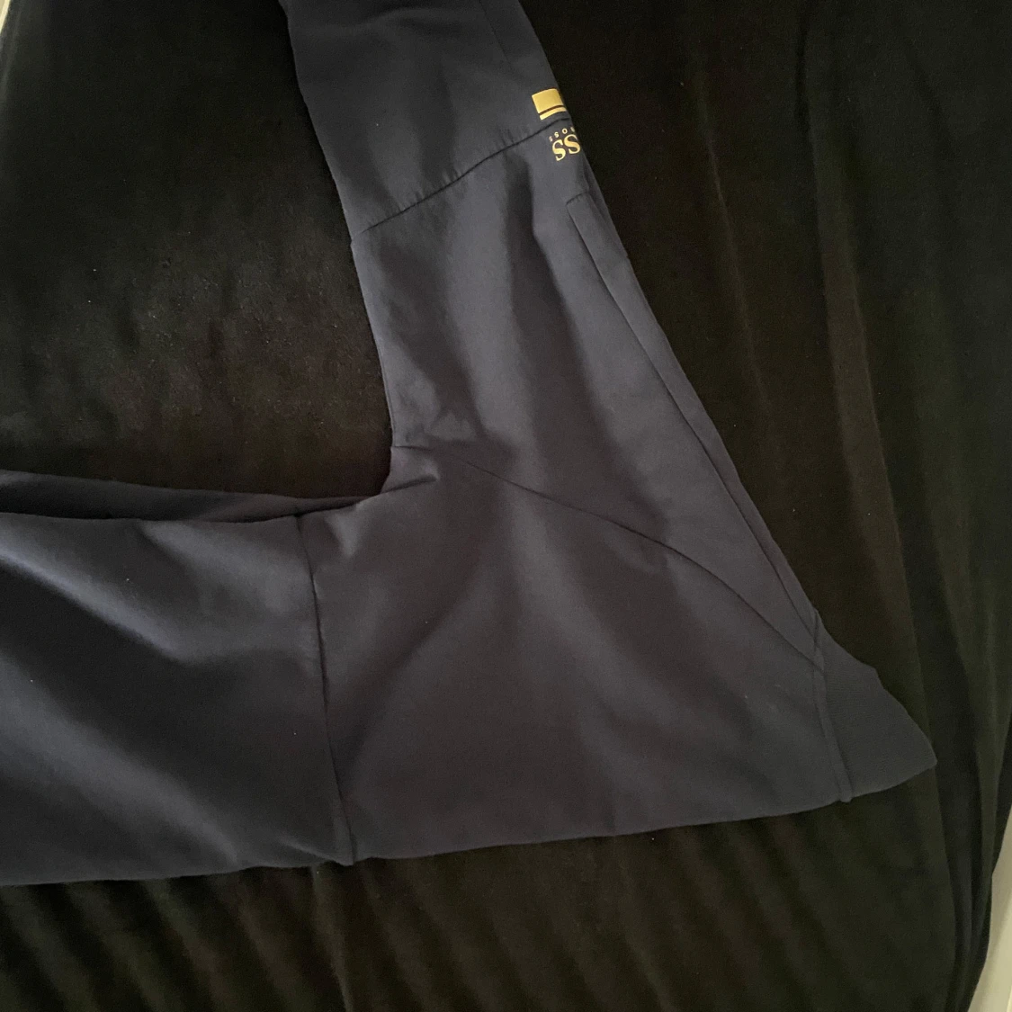 Svart zip-jacka från BOSS - 3