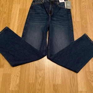 Jeans nya - Jeans nya storlek 170 cl