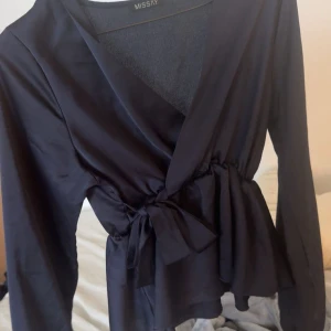 Missäy blus - En blus ifrån missäy! Storlek xs-s. Aldrig använd!🥰