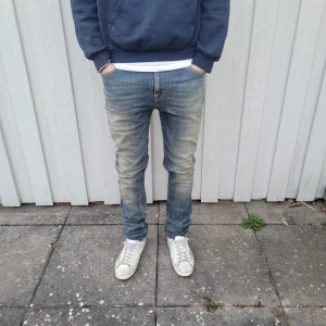Nudie Jeans  - Nudie jeans - Modell: High Kai - Storlek: W30/L32 - skick: 9/10 - Nypris runt 2000kr
