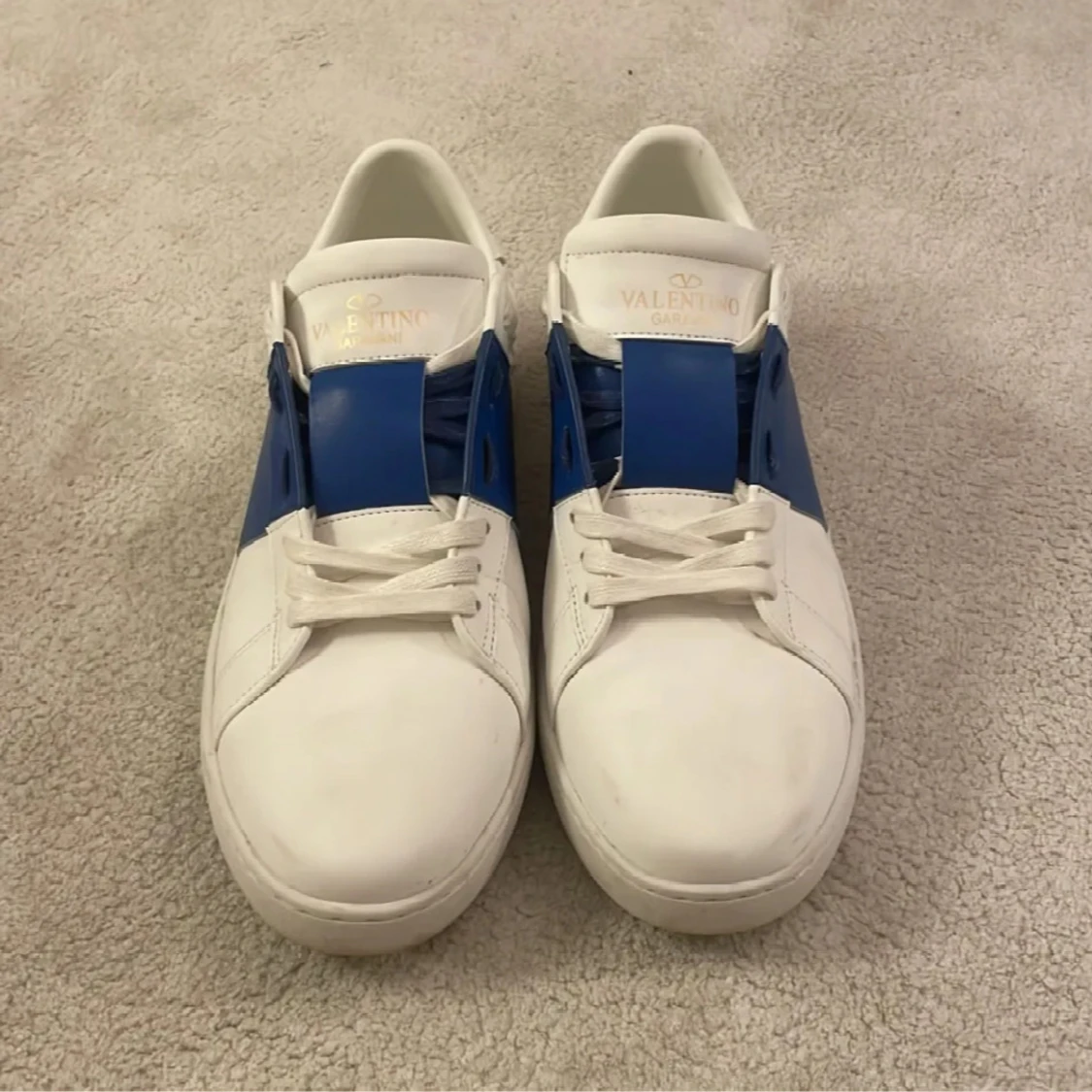 Valentino opens  - 1