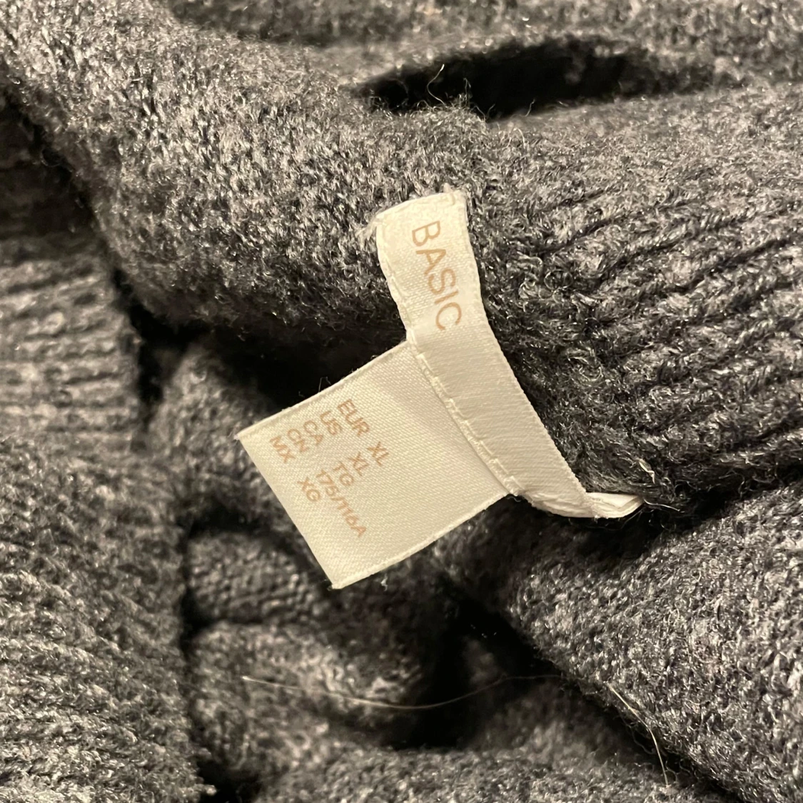 Grå stickad polotröja från H&M - 3