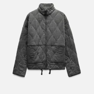 Grå quiltad jacka från Zara❤️ - Inga defekter och den är nästan aldrig anvönd💕, den är i storlek XS.