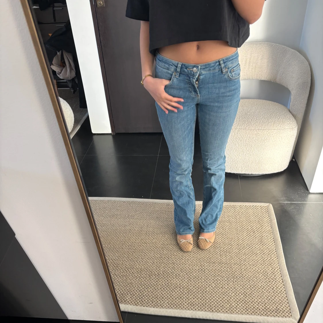 Blå jeans med låg midja - 1