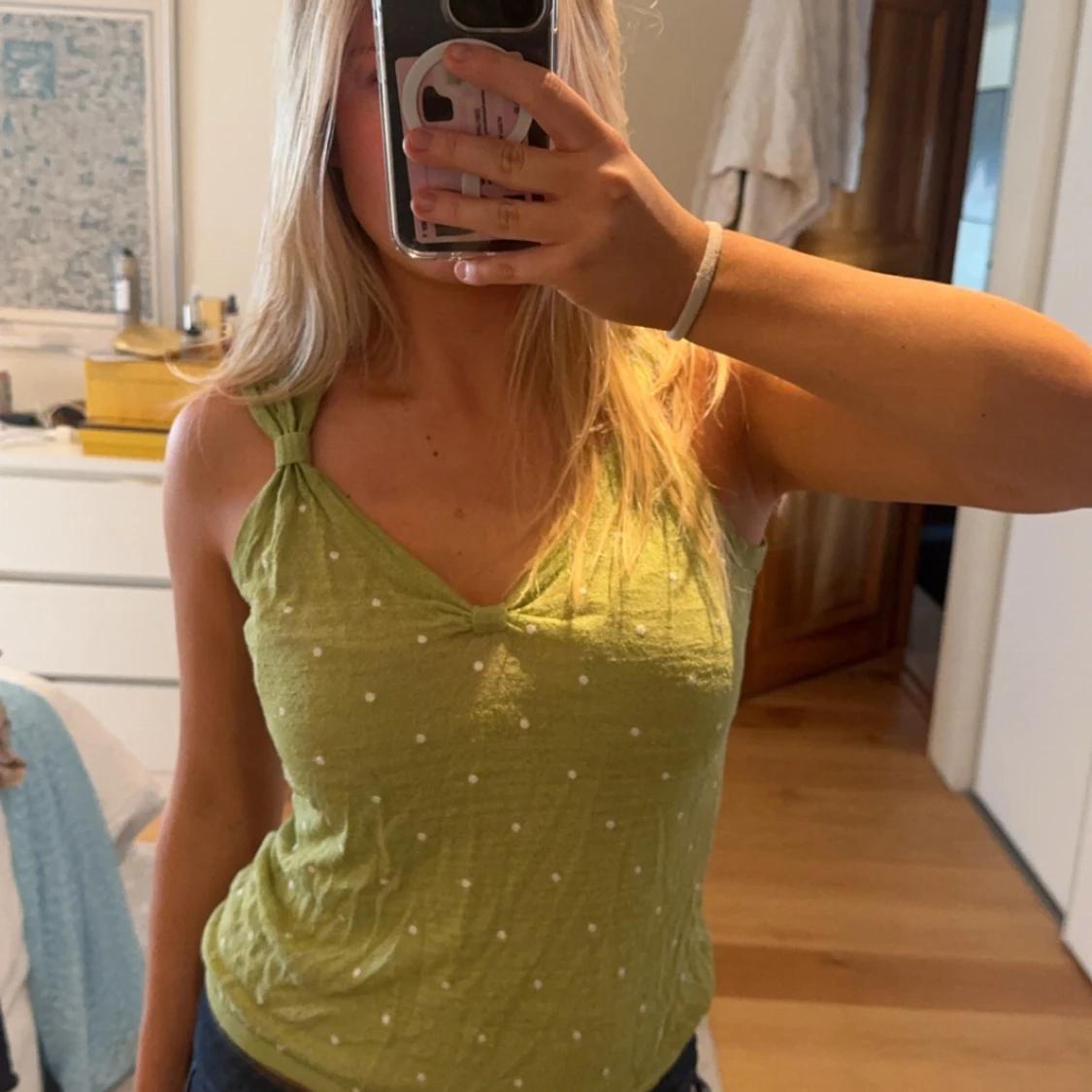 Grön prickig linnetopp från Kaliko