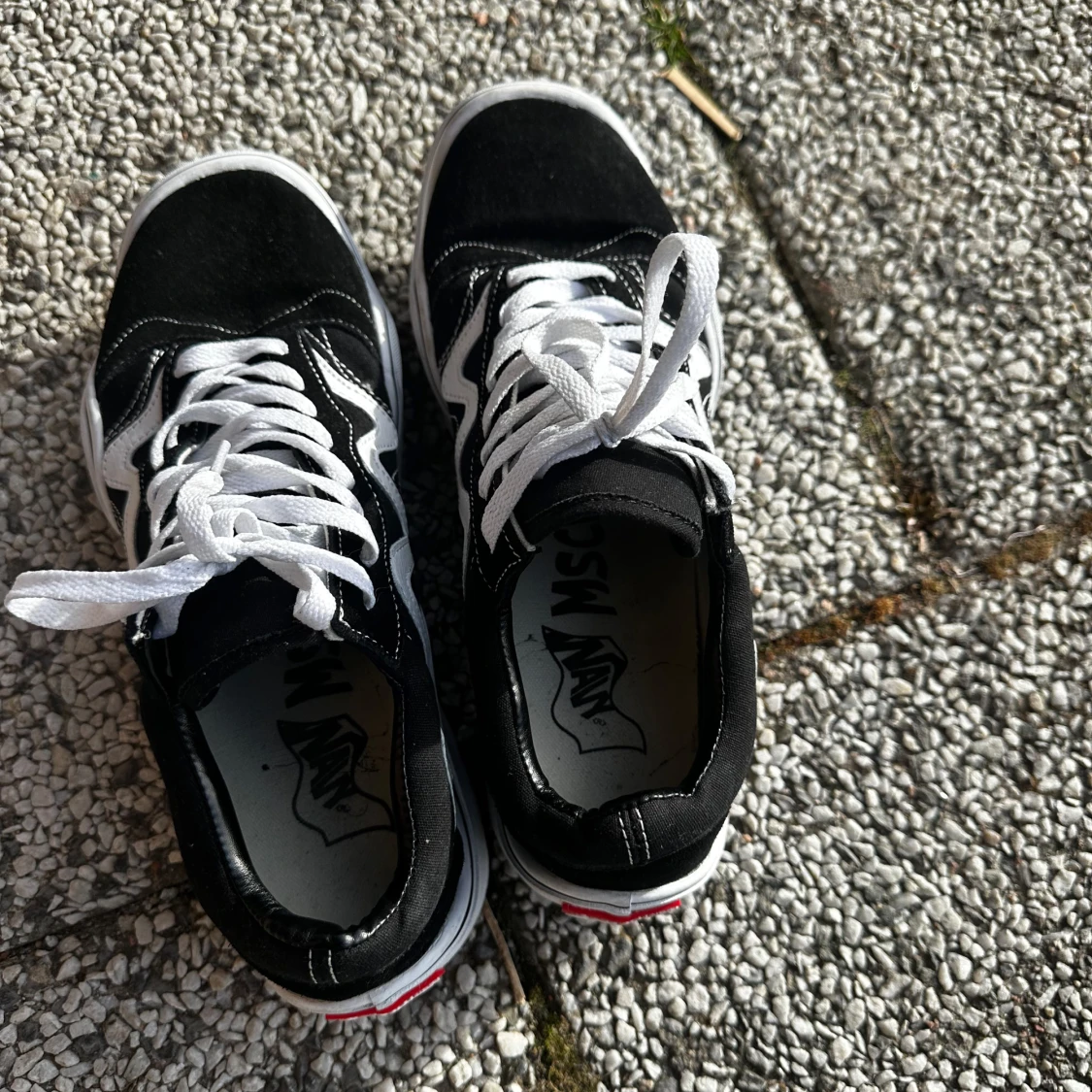 Svarta sneakers från Vans wavy babies  - 2