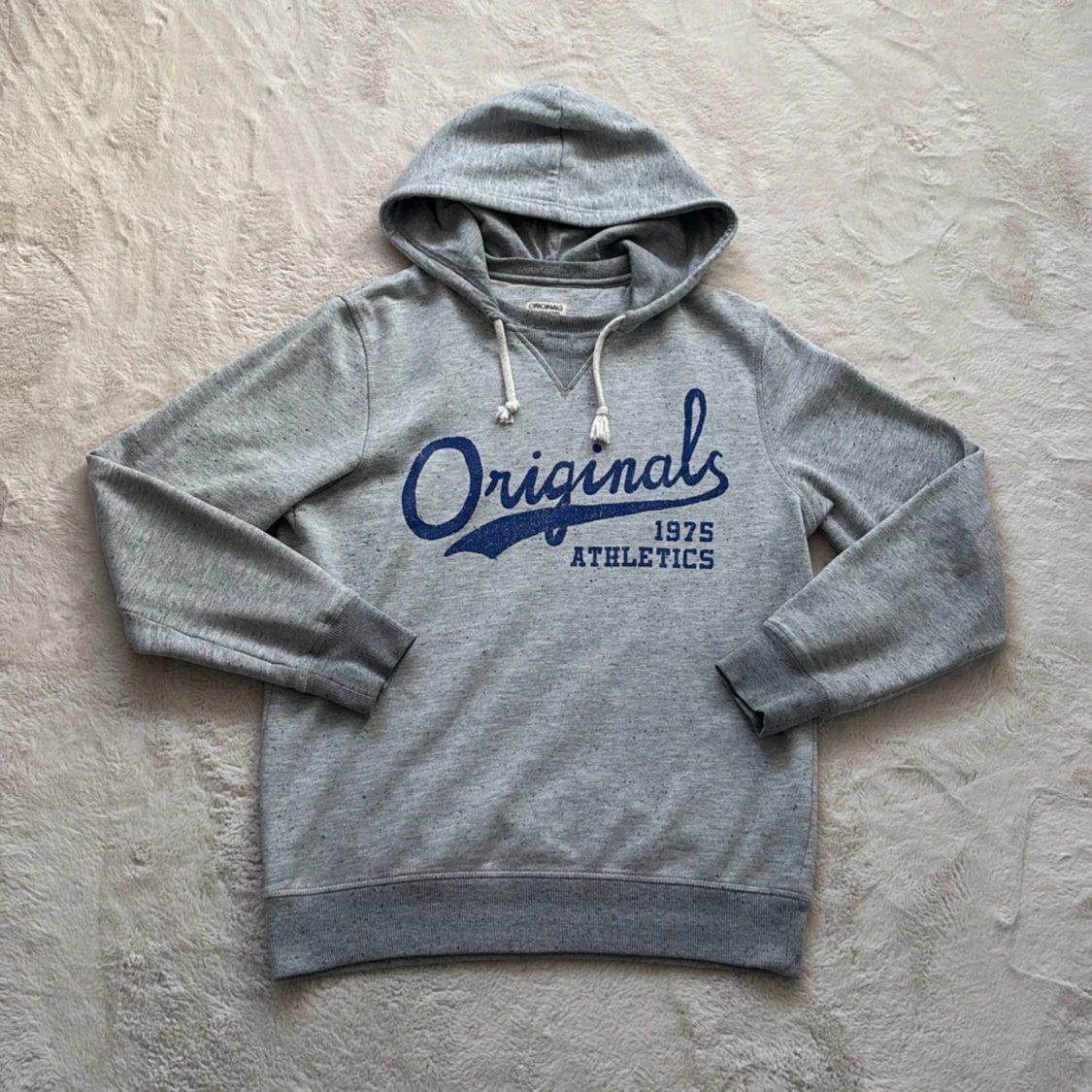 Grå hoodie från Jack & Jones - 1