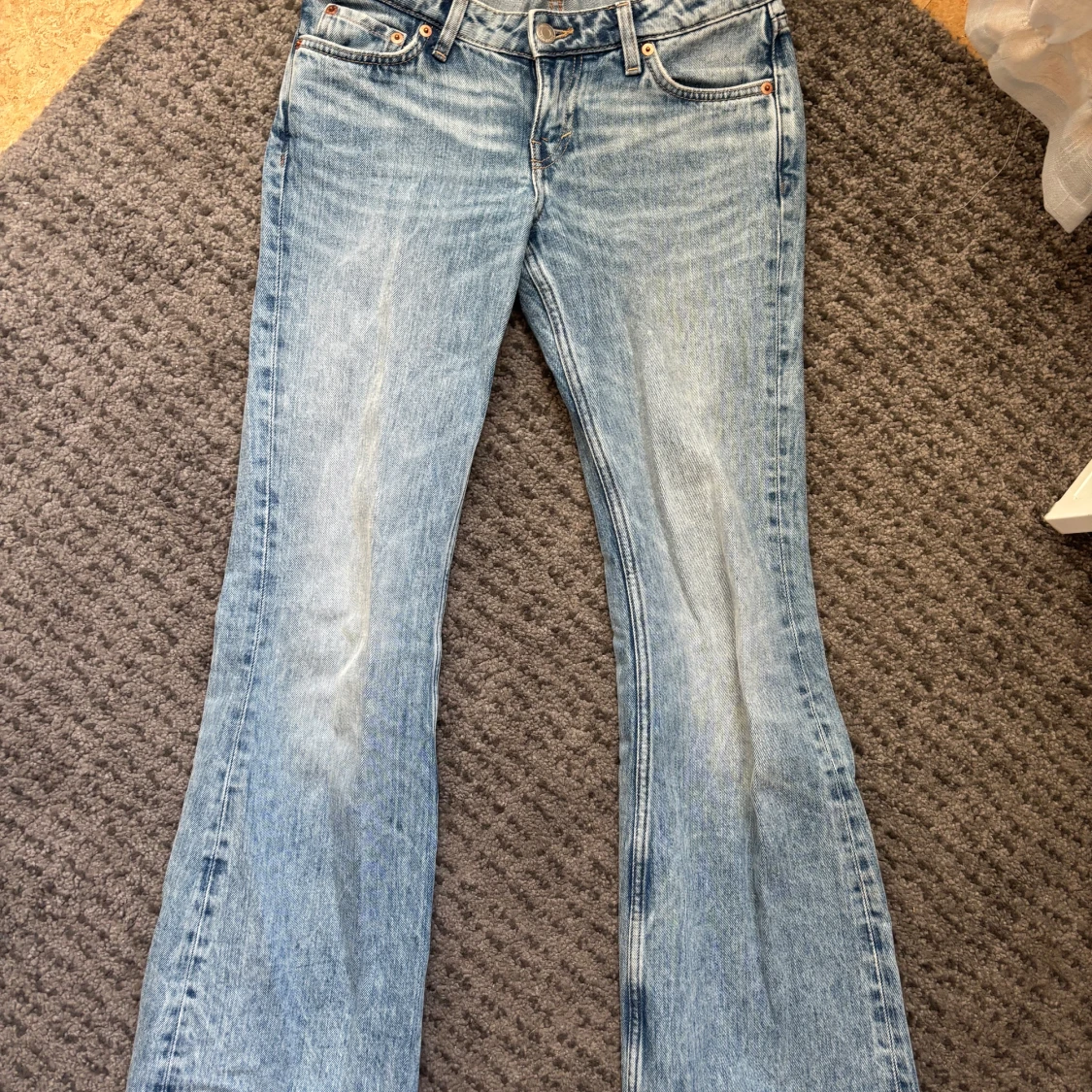 Blå bootcut jeans - 2
