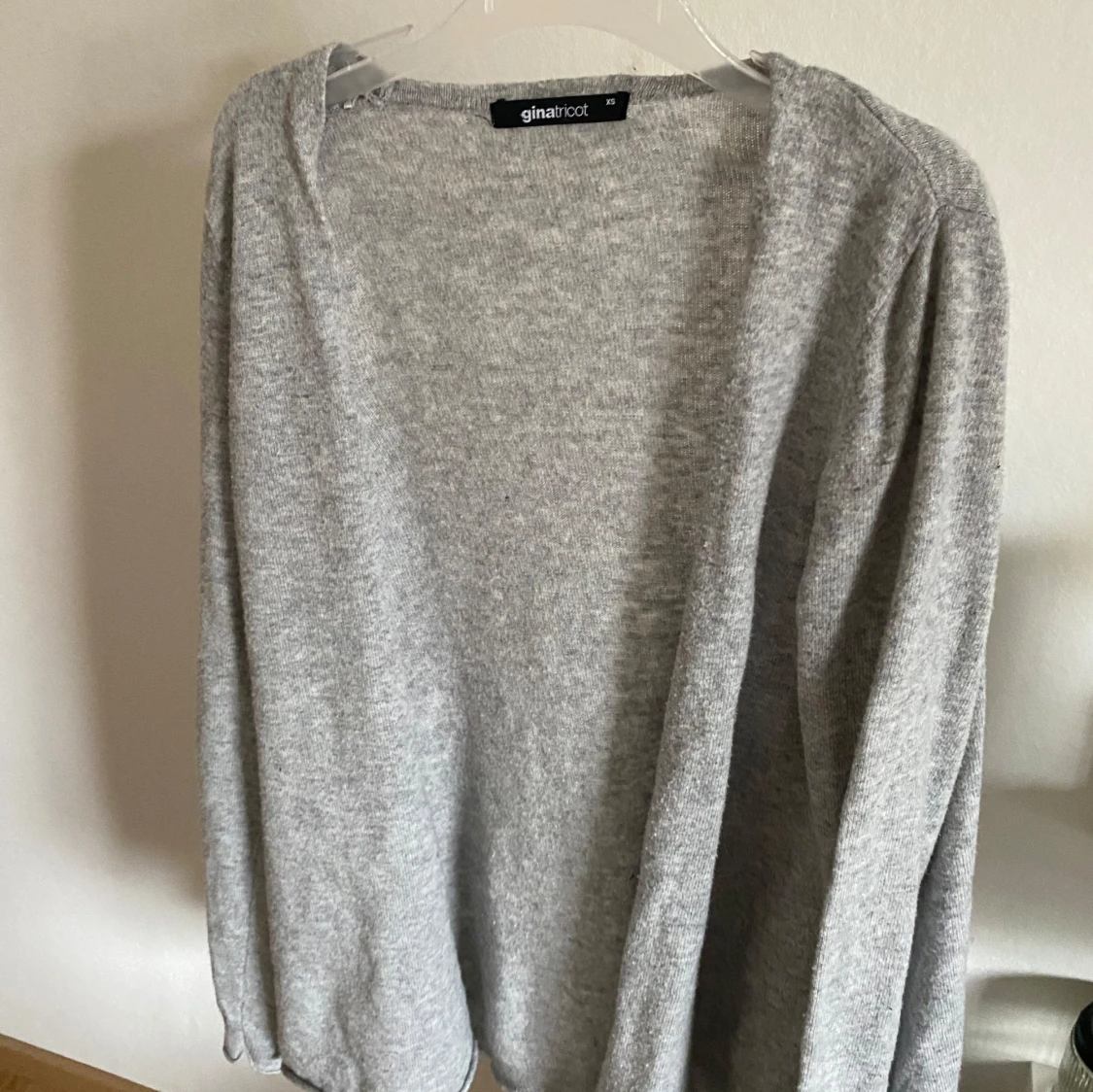 Grå kofta från Gina Tricot - 4