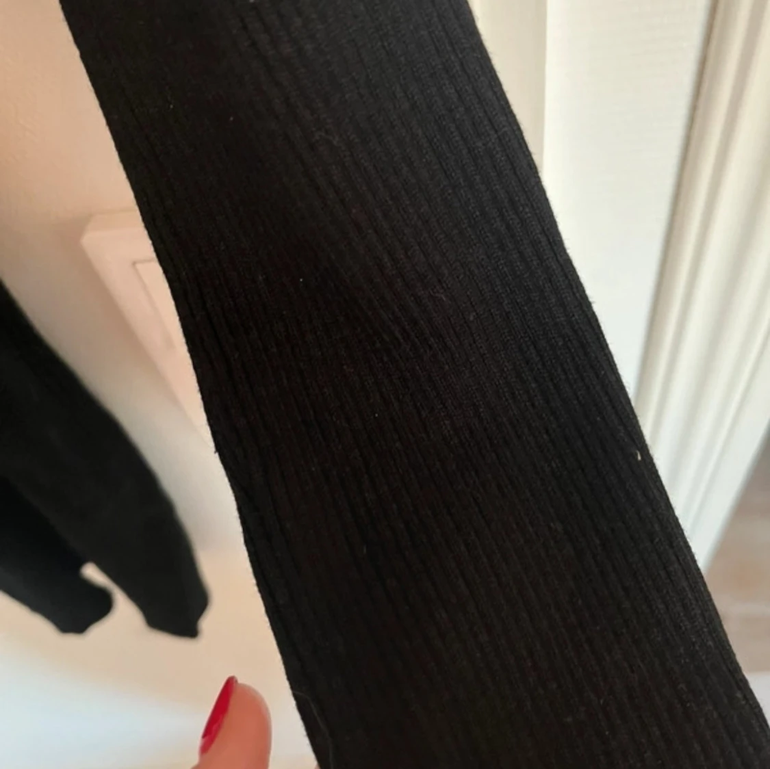 Svart ribbad klänning från Pull&Bear - 1