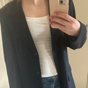 Svart kavaj från Butler - Snygg blå kavaj från Butler. Oversized 
