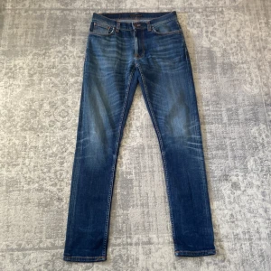 Nudie jeans  - Snygga Lean Dean nudie jeans i nyskick och storlek 30/34. Perfekta för en avslappnad stil. Pris kan diskuteras 