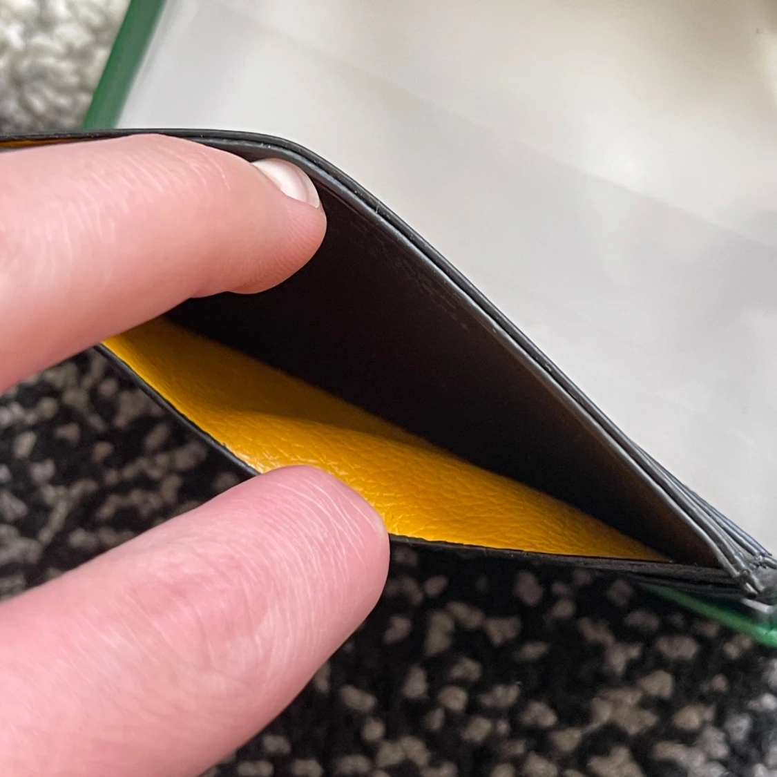 Svart och brun plånbok - 1