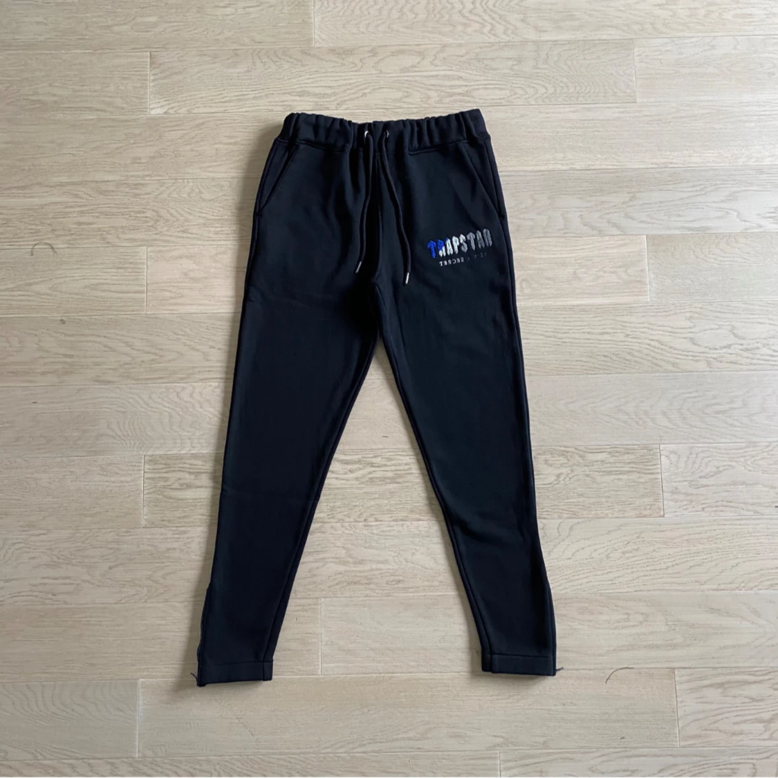 Svart Trapstar Tracksuit  - 2