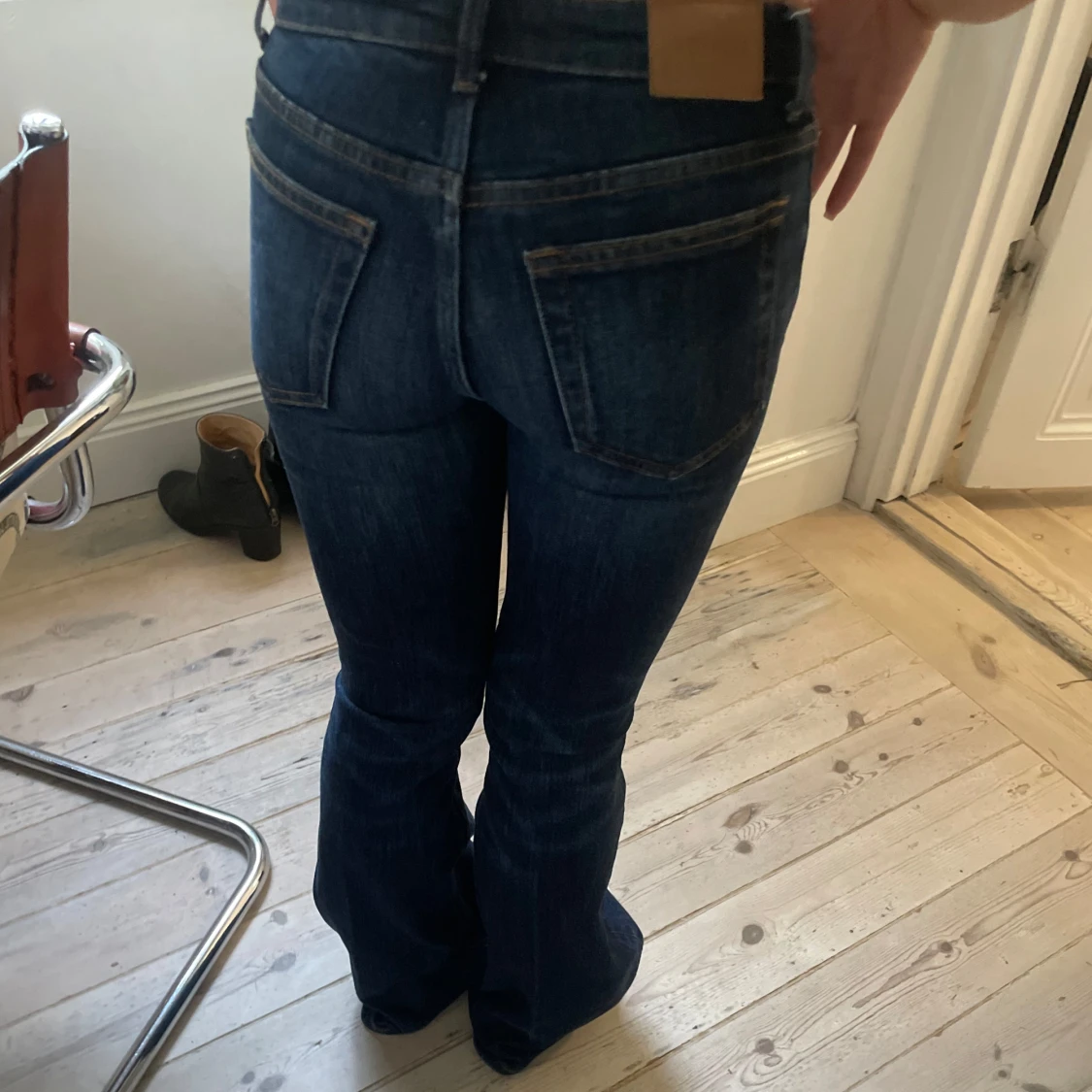 Mörkblå bootcut jeans - 2