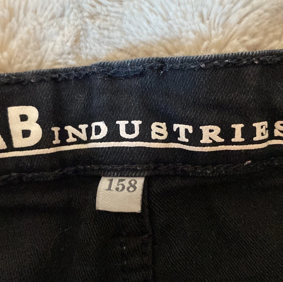 Svarta jeans från LAB Industries - 2