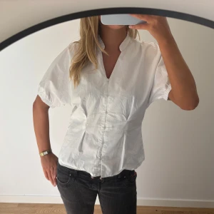 Blus  - Så nice blus ifrån orsay i storlek 38💞