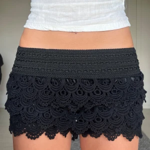Spetsshorts - Midjemått: 31cm rakt över 💕