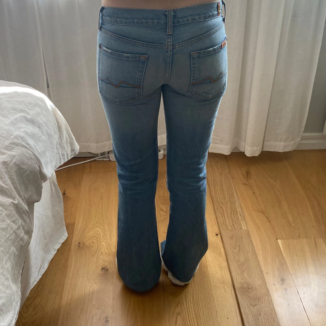Ljusblå bootcut jeans - 3