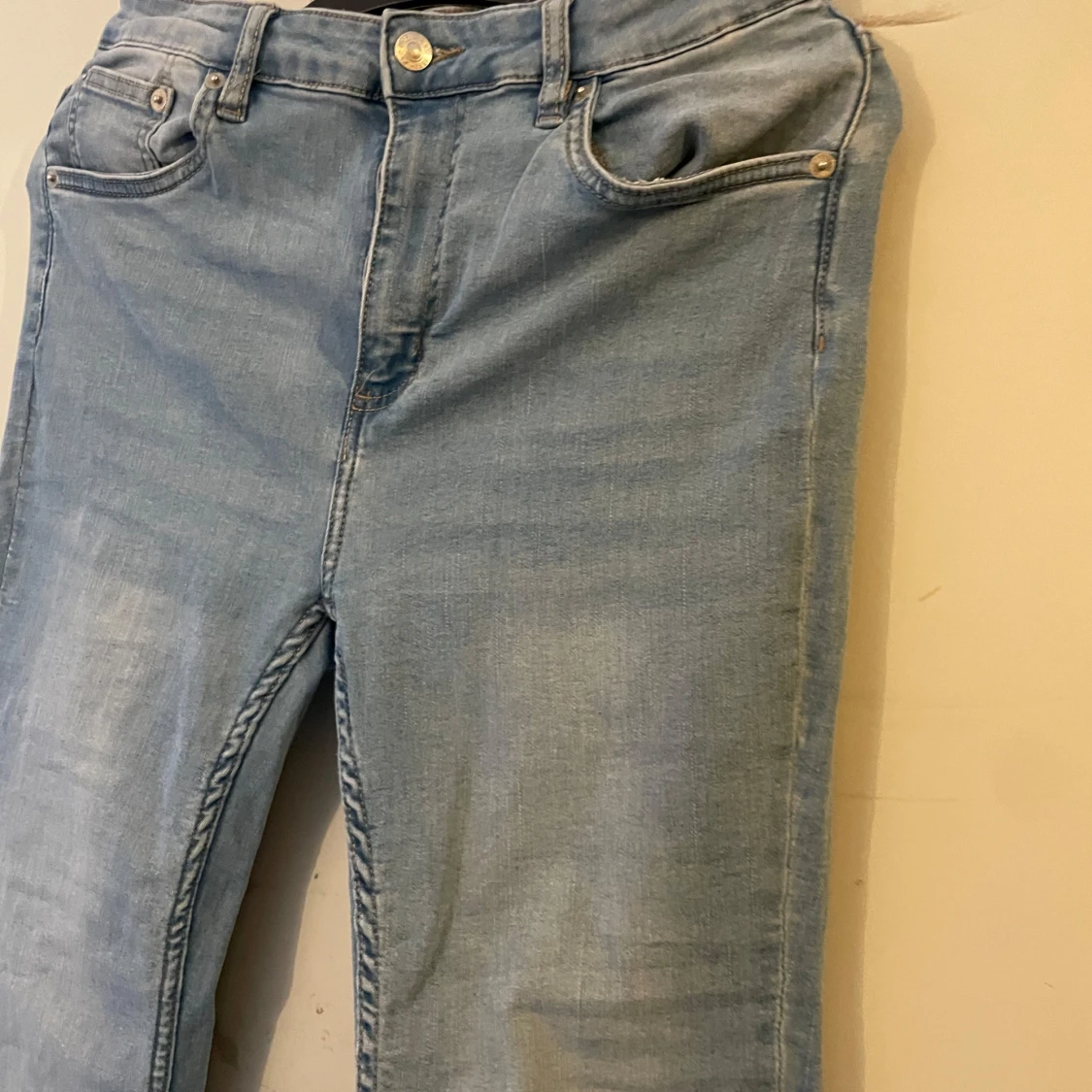 Ljusblå jeansbyxor från 157