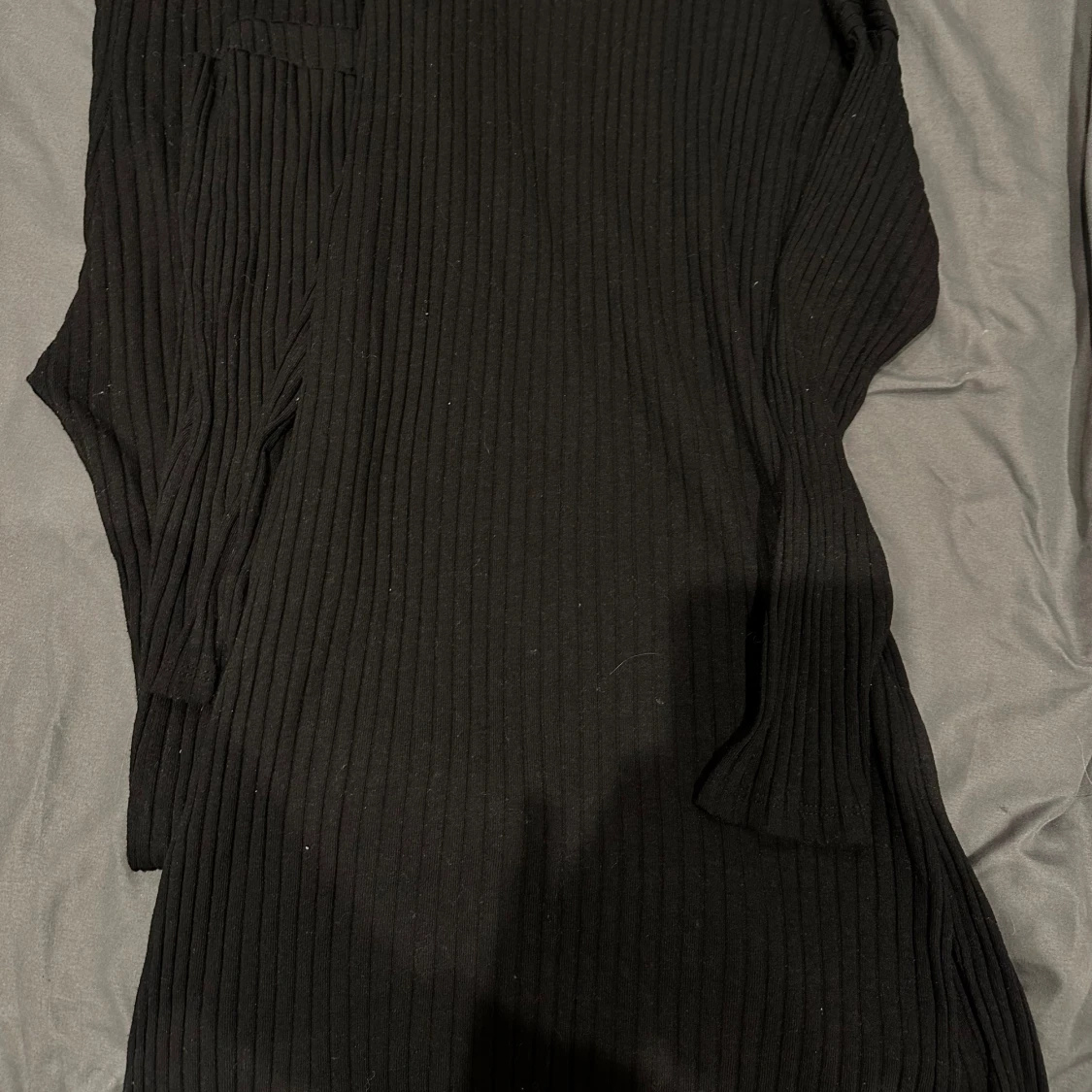 Svart ribbad tröja och byxa från Fashion Design - 1