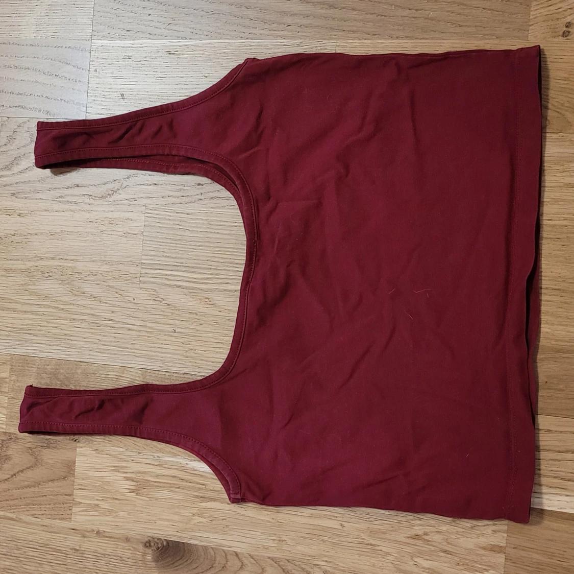 Vinröd linnetopp från NLY Trend - 2