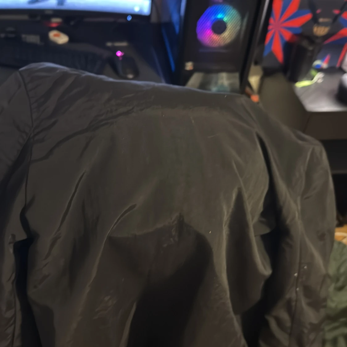 Svart vindjacka från Tommy Hilfiger - 3