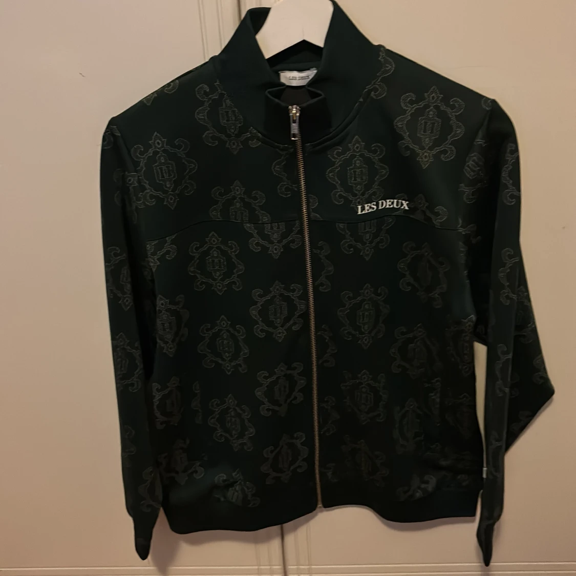 Mönstrad jacka från Les Deux