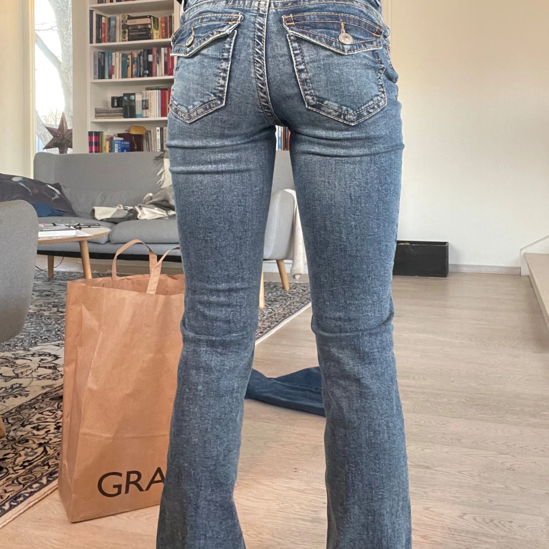 Blå bootcut jeans - 2