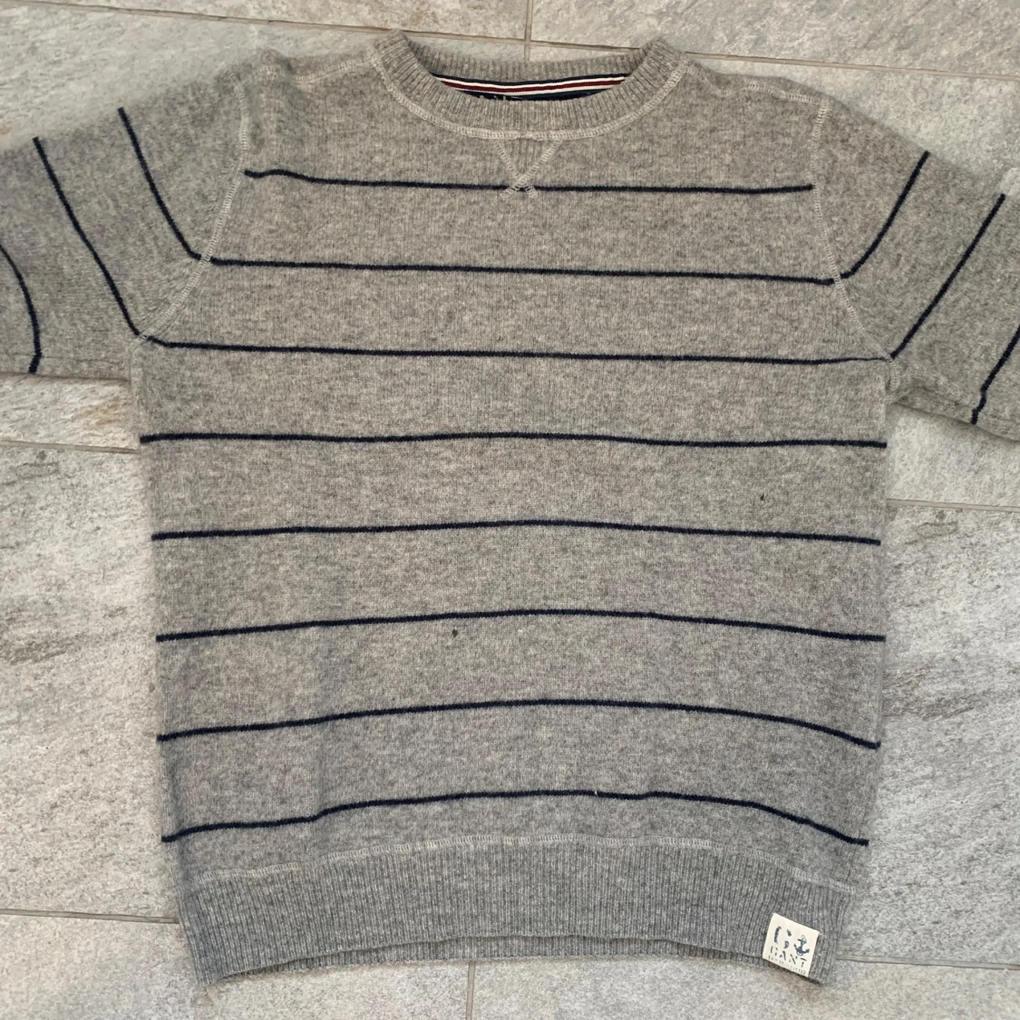 Grå randig tröja från gant