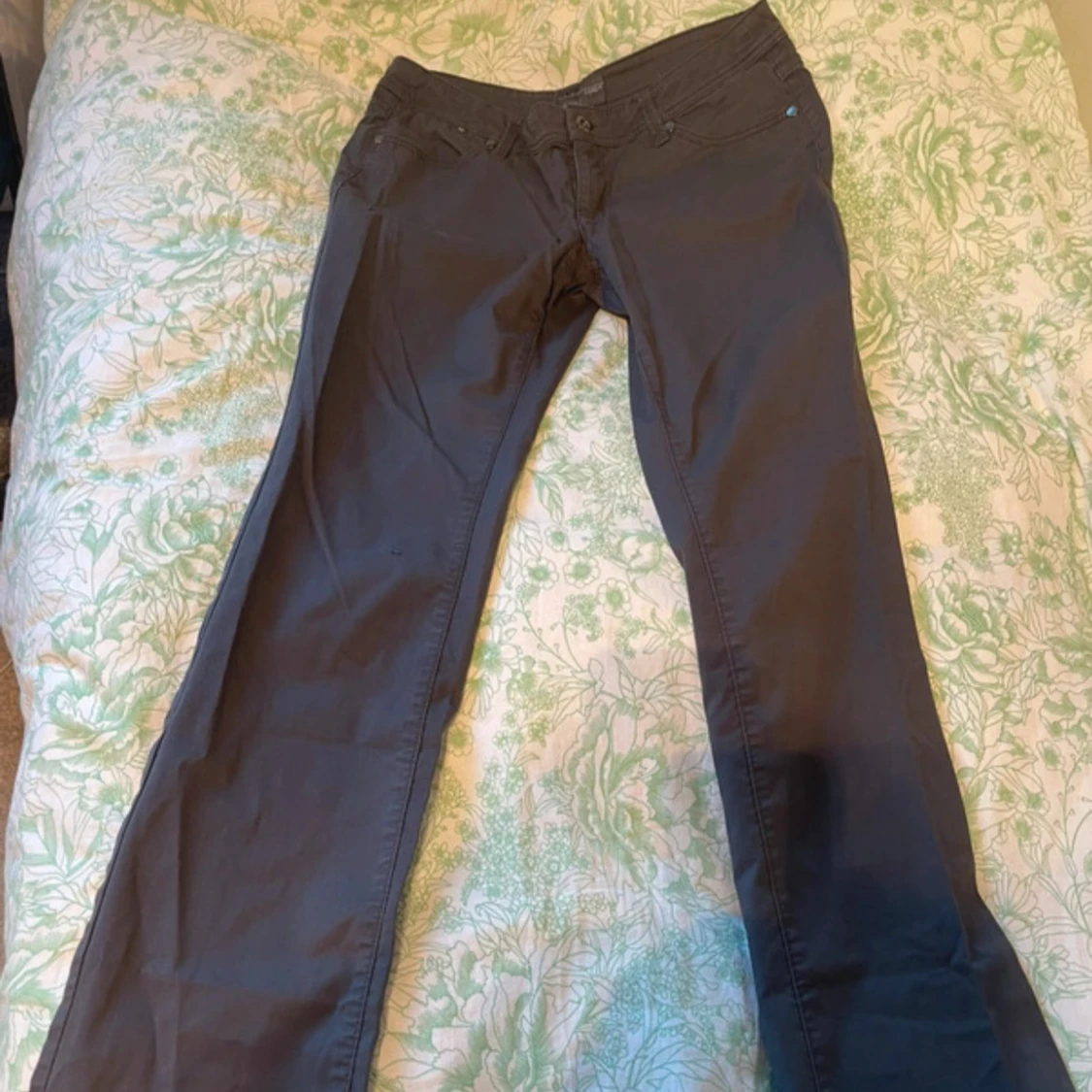 low rise byxor från Esprit