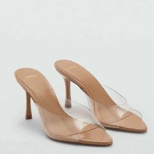 Klackar mango - Aldrig använda, köpte flera klackar tilll balen men blev ett par andra, hann ej lämna tillbaka. 