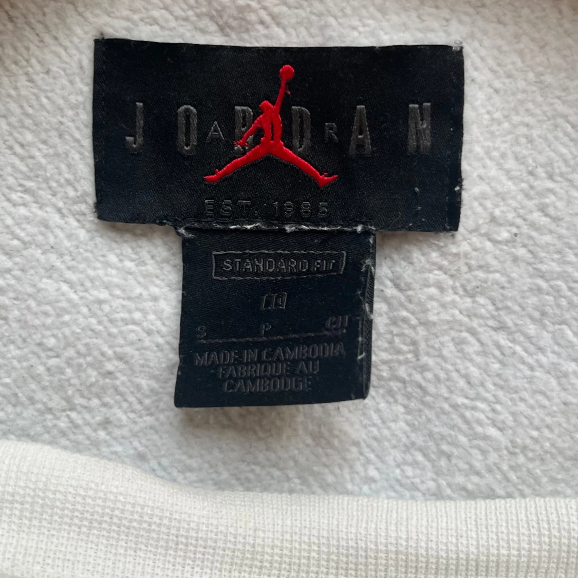 Vit camomönstrad sweatshirt från Jordan - 1