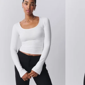 Vit tröja - enkel och snygg vit topp från gina tricot i storlek xs, bra skick! 