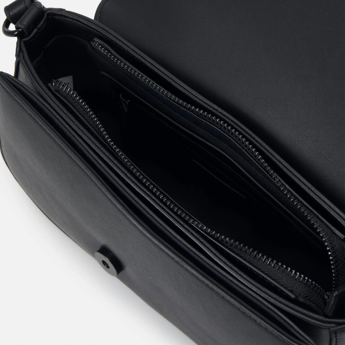 Svart axelväska från Valentino - 1