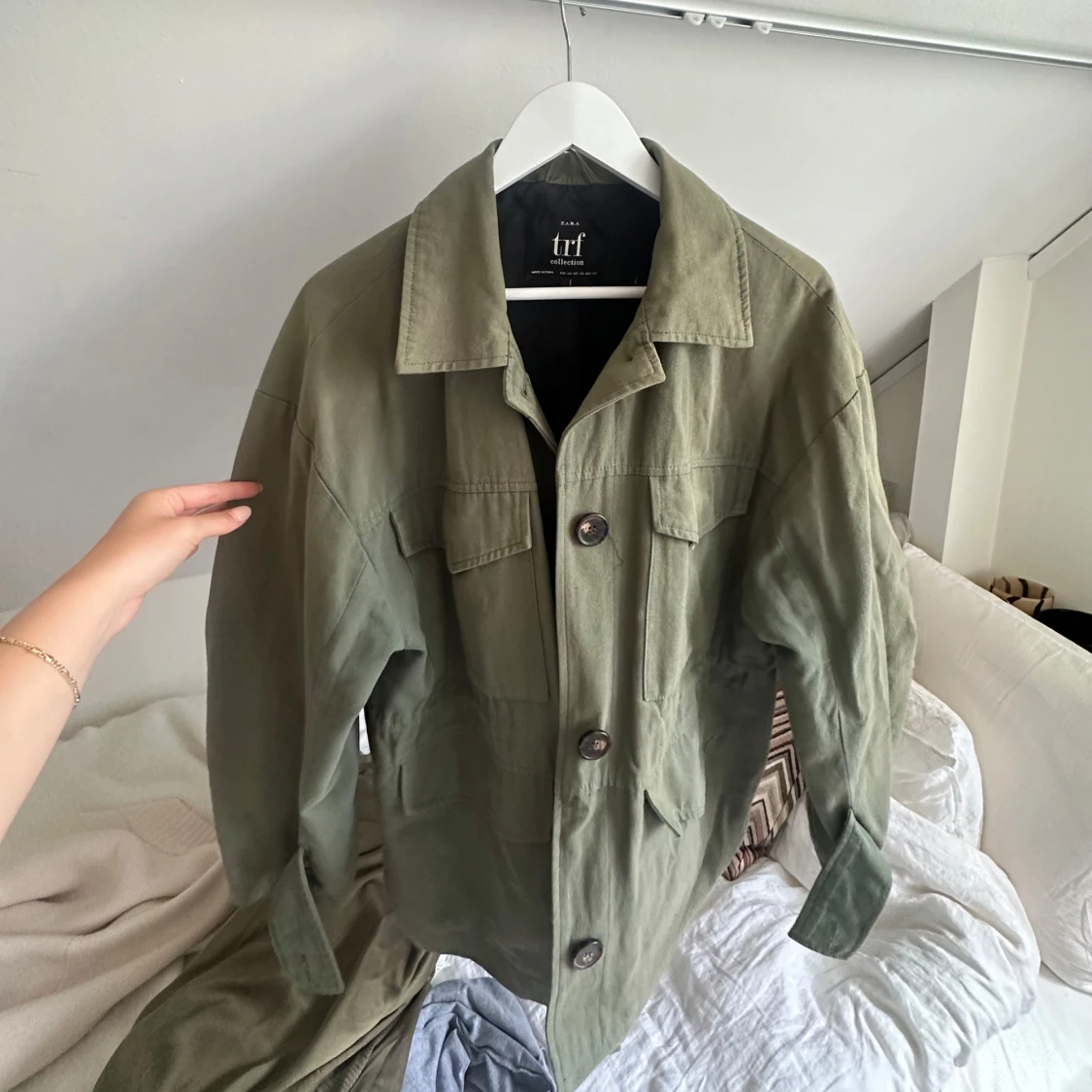 Miltärjacka från Zara - 3